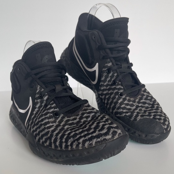 Nike Other - Nike KD Trey 5 VIII CK2090 003 Black Grey White Kevin Durant basketball shoes 8